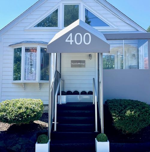 400 Homer St, Newton, MA, 02459-1430 | Card Image