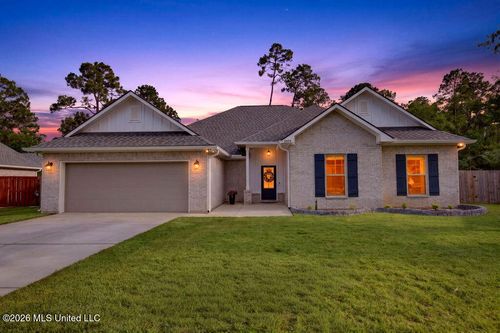 6855 Rolling Green Dr, Pass Christian, MS, 39571-5607 | Card Image