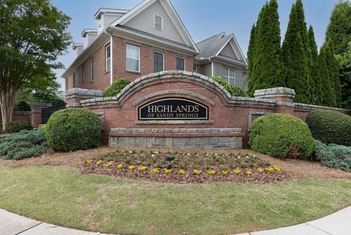7280 Glisten Ave, Sandy Springs, GA, 30328-2498 | Card Image