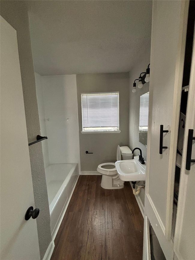 4414 Botany Ln, House other with 4 bedrooms, 2 bathrooms and null parking in Houston TX | Image 9