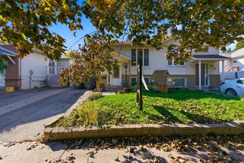 {{alt}} | Card Image