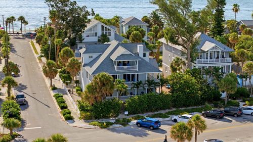 106 2nd Ave, ST PETE BEACH, FL, 33706-4304 | Card Image