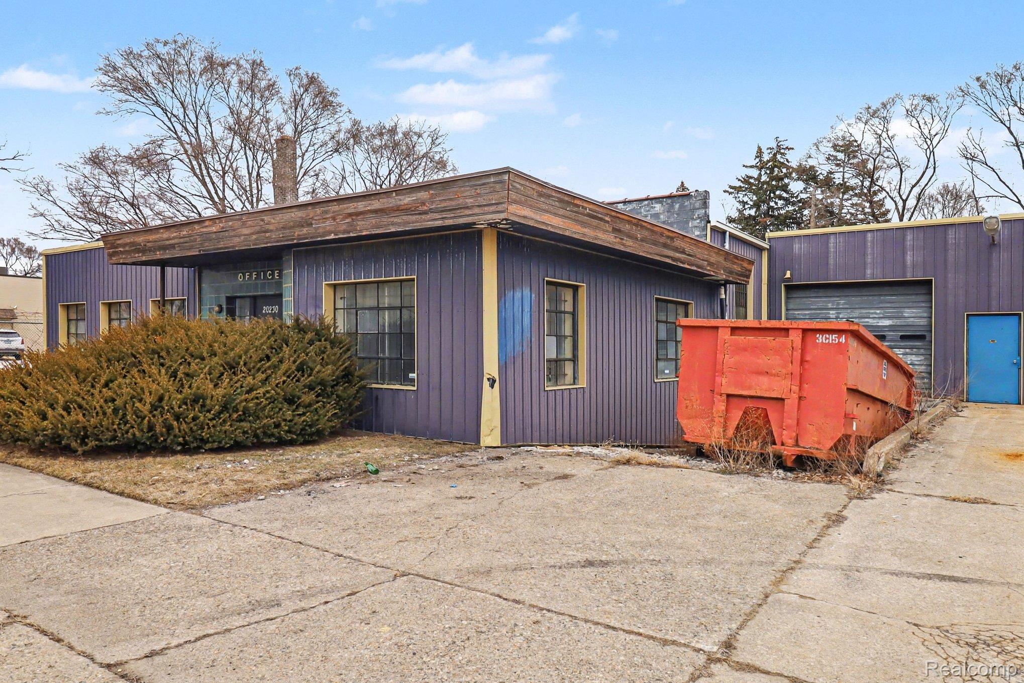 Commercial Sale in Detroit 3
