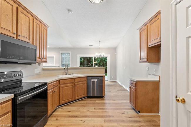 3656 Shadow Ridge Dr, House other with 4 bedrooms, 3 bathrooms and null parking in High Point NC | Image 8