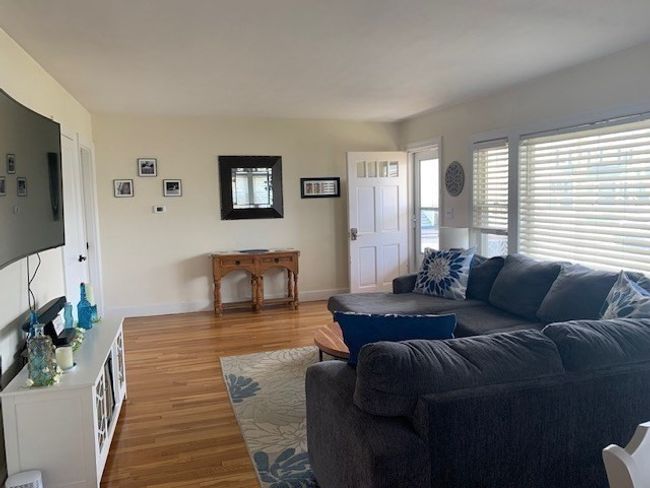 90 Manomet Ave, House other with 3 bedrooms, 2 bathrooms and 2 parking in Hull MA | Image 6