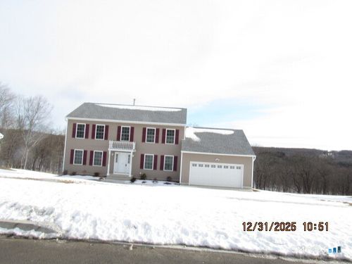 31 Warm Earth Rd, Naugatuck, CT, 06770-3531 | Card Image