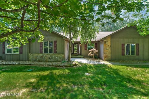101 Walden Ridge Dr, Crossville, TN, 38558-6610 | Card Image