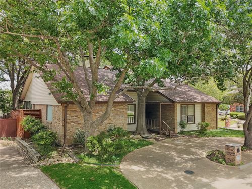 202 Rainbow Cir, Rockwall, TX, 75032-5714 | Card Image