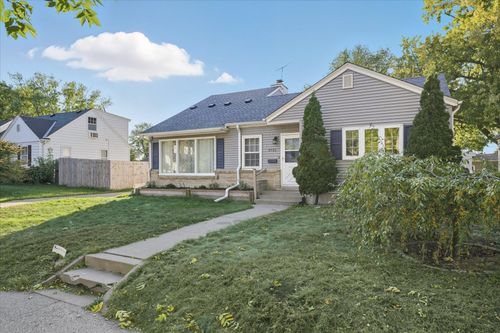 3721 Quail Ave N, Robbinsdale, MN, 55422-2063 | Card Image