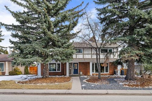 736 Lake Bonavista Dr Se, Calgary, AB, T2J0N1 | Card Image
