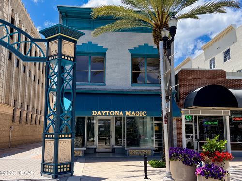 136 S Beach St, Daytona Beach, FL, 32114-4402 | Card Image