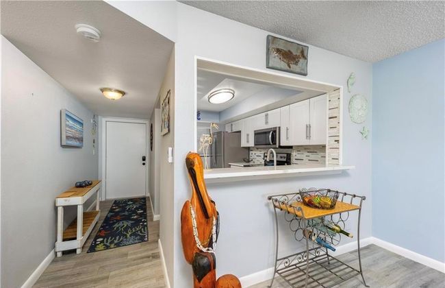 APT-205 - 10310 S Ocean Dr, Condo with 2 bedrooms, 2 bathrooms and null parking in Jensen Beach FL | Image 8