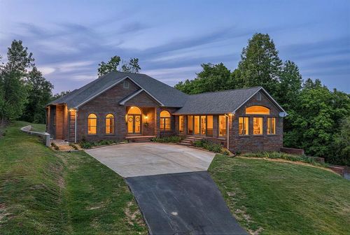 360 Long Hollow Ln, Gainesboro, TN, 38562-5218 | Card Image