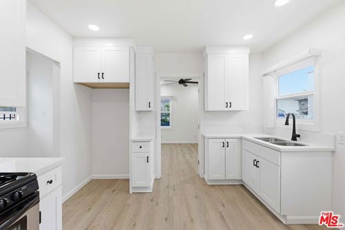 c-580 W 15th St, San Pedro, CA, 90731-4785 | Card Image
