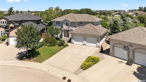 27 Indigo Cres, Moose Jaw, SK, S6J1K4 | Card Image