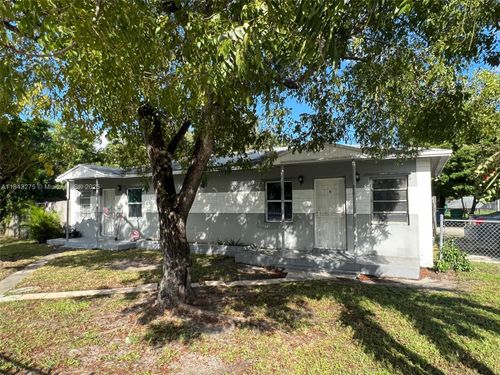 a-11045 Ne 2nd Ave, Miami, FL, 33161-7064 | Card Image
