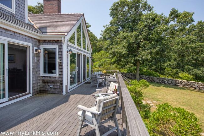 100 Gosnolds Way, House other with 4 bedrooms, 3 bathrooms and null parking in Chilmark MA | Image 8