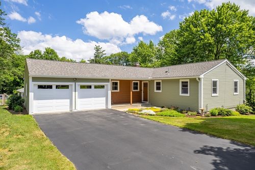 83 Hardy Dr, Leominster, MA, 01453-5121 | Card Image