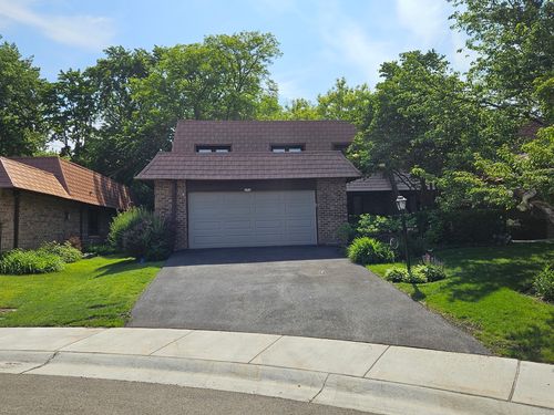 3912 Dundee Rd, Northbrook, IL, 60062-2126 | Card Image