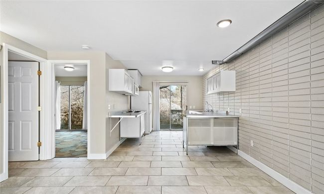 8 S Hill Ave, Condo with 2 bedrooms, 1 bathrooms and null parking in Fayetteville AR | Image 6