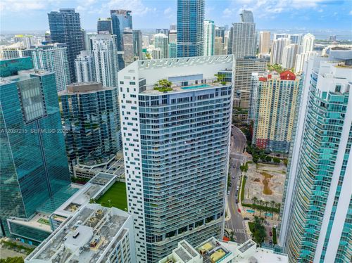 610-1300 Brickell Bay Dr, Miami, FL, 33131-3380 | Card Image