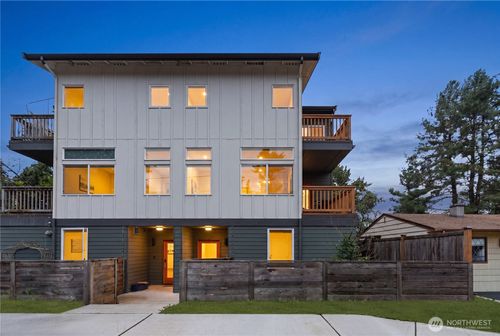 b-18309 11th Ave Ne, Shoreline, WA, 98155-3729 | Card Image