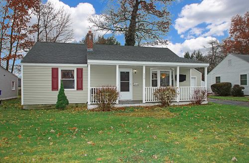 218 Woodycrest Dr, East Hartford, CT, 06118-2754 | Card Image