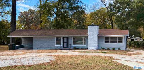 522 S Scott St, Scottsboro, AL, 35768-1937 | Card Image