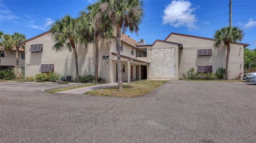 222-7291 Cloister Dr, SARASOTA, FL, 34231-8073 | Card Image