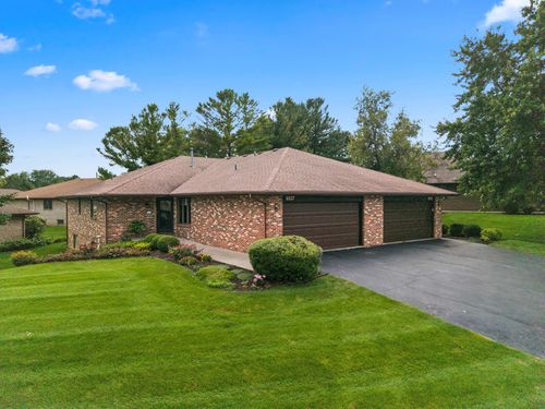 6927-6927 Redansa Dr, ROCKFORD, IL, 61108-4377 | Card Image