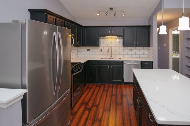 706 - 706 Hidden Creek Ln, Home with 3 bedrooms, 2 bathrooms and null parking in North Aurora IL | Image 4