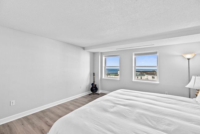 APT-404 - 9 Park Ave, Condo with 2 bedrooms, 2 bathrooms and 1 parking in Hull MA | Image 17