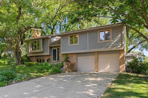 1109 Jana Ct, Lawrence, KS, 66049-4417 | Card Image