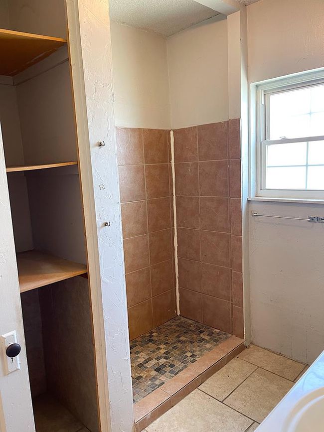 501 E 15 Th St, House other with 2 bedrooms, 1 bathrooms and 2 parking in Big Spring TX | Image 25