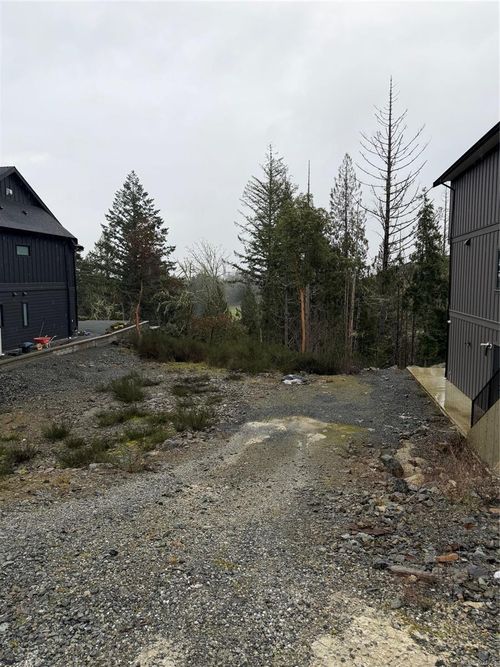 2034 Pinehurst Terr, Langford, BC, V9B3S3 | Card Image