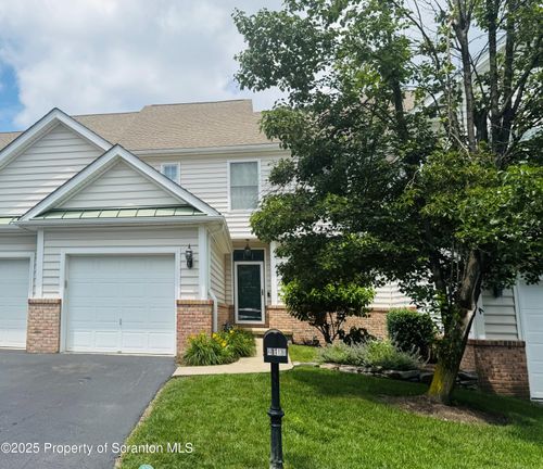 2103 Robinson Close, Moosic, PA, 18507-2218 | Card Image