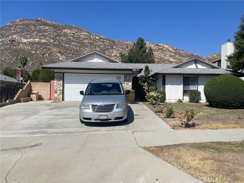 455 Glenhill Dr, Riverside, CA, 92507-3127 | Card Image