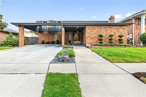 5593 Jacquelyn Ct, New Orleans, LA, 70124-1046 | Card Image