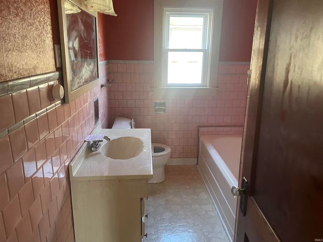 1611 S Washington St, House other with 2 bedrooms, 2 bathrooms and null parking in Kokomo IN | Image 19
