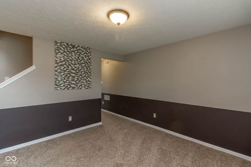 7646 Sand Run Ct, Indianapolis, IN, 46259-8705 | Card Image