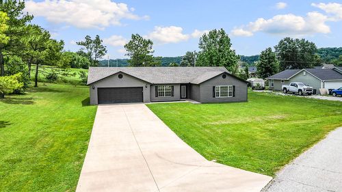 144 Riverview Dr, Anderson, MO, 64831-8412 | Card Image