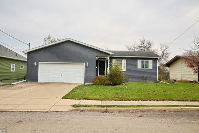 1522 1st Street, House other with 2 bedrooms, 2 bathrooms and 4 parking in Peru IL | Image 2