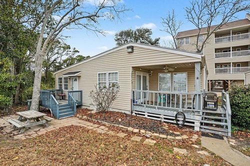 401 28th Ave S, North Myrtle Beach, SC, 29582-4605 | Card Image