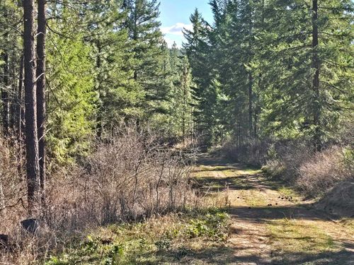6400 Castle Rock Creek Rd, Fruitland, WA, 99129 | Card Image