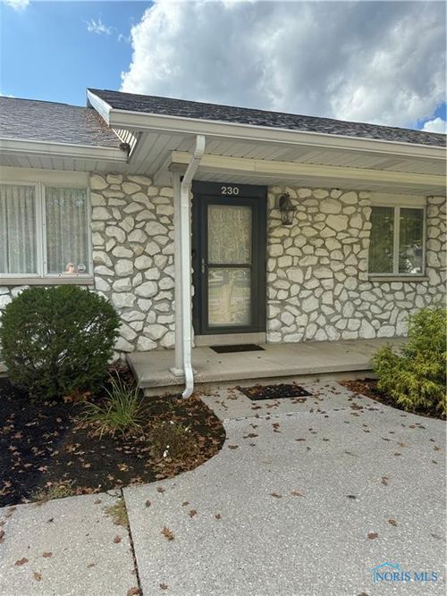 230 Adams St, Defiance, OH, 43512-1702 | Card Image