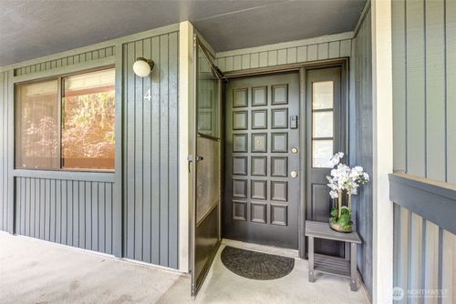 apt-c4-8019 196th St Sw, Edmonds, WA, 98026-6428 | Card Image