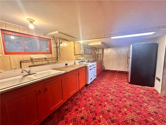 @nd full kitchen in the basement is great for canning, holidays or family functions | Image 30