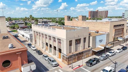 1054 E Elizabeth St, Brownsville, TX, 78520-5143 | Card Image