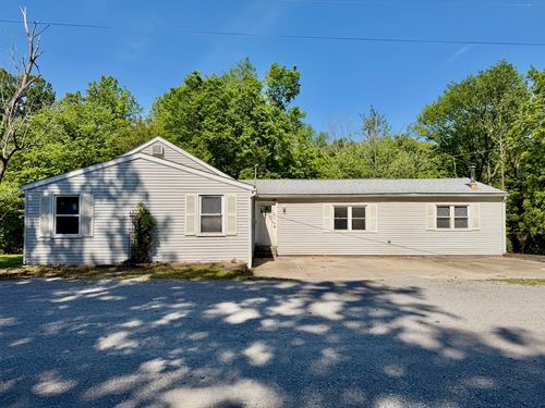7 Lost Ranch Rd, Murphysboro, IL, 62966-6436 | Card Image