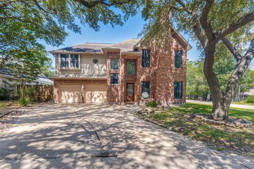523 Aberdeen Way, Highlands, TX, 77562-4505 | Card Image